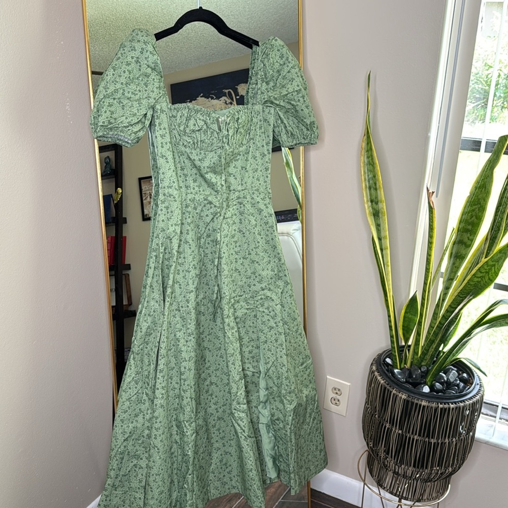 HOUSE OF CB 'Tallulah' Olive Floral Puff Sleeve Midi Dress NWOT - Picture 6 of 9